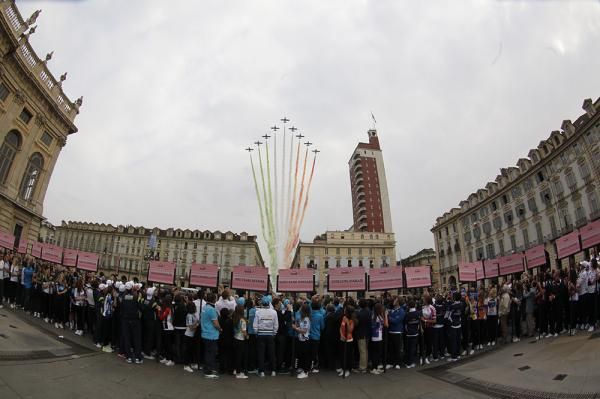 The spectacle that is the Giro team presentation