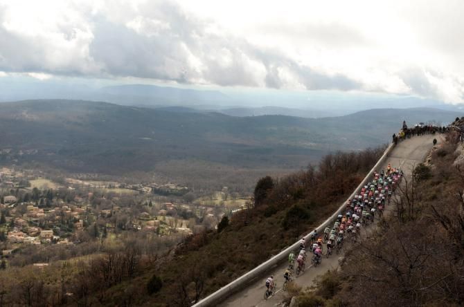 Paris-Nice: The final climb up the Col du Ferrier