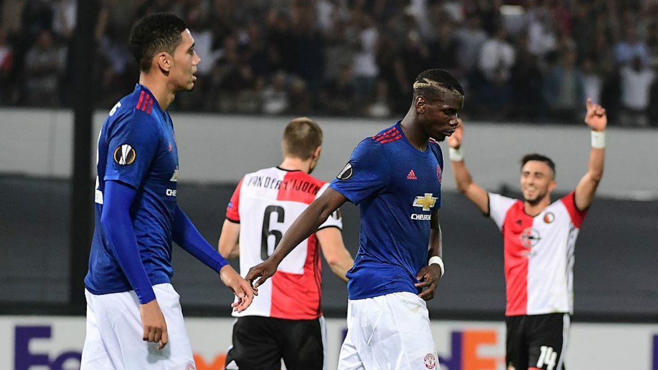 Paul Pogba Chris Smalling