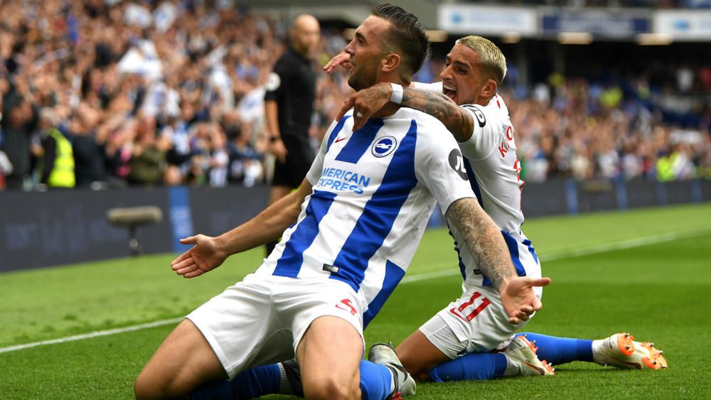 Brighton and Hove Albion 3 Manchester United 2 Murray lifts Seagulls to another win over