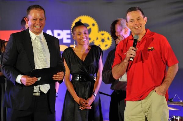 MC Dan Nicholl interviews former Springbok rugby player (and member of the victorious 1996 Rugby World Cup team), Joel Stransky. Stransky is one of a number of former sportsmen riding the Absa Cape Epic to raise awareness for charitable causes.