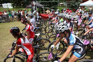 The elite women all lined up to start the US Pro XCT in Wisconsin