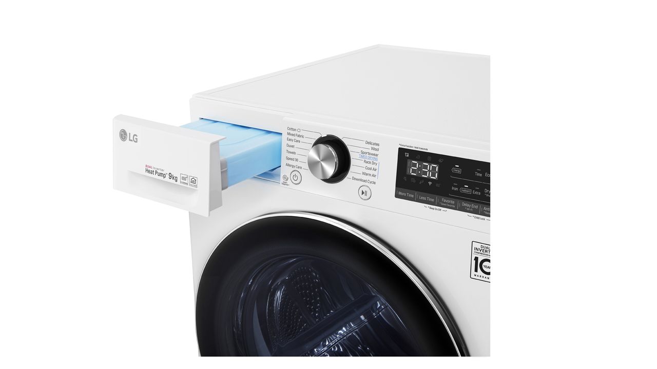 LG FDV909W EcoHybrid&trade; Tumble Dryer