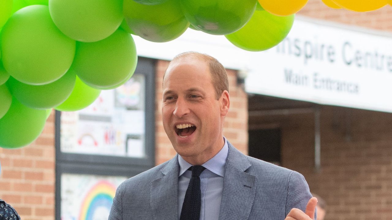 NORFOLK, UNITED KINGDOM - JULY 05: Catherine, Duchess of Cambridge and Prince William, Duke of Cambridge visit to Queen Elizabeth Hospital in King&#039;s Lynn as part of the NHS birthday celebrations on July 5, 2020 in Norfolk, England. Sunday marks the 72nd anniversary of the formation of the National Health Service (NHS). The UK has hailed its NHS for the work they have done during the Covid-19 pandemic. (Photo by Joe Giddens - WPA Pool/Getty Images)