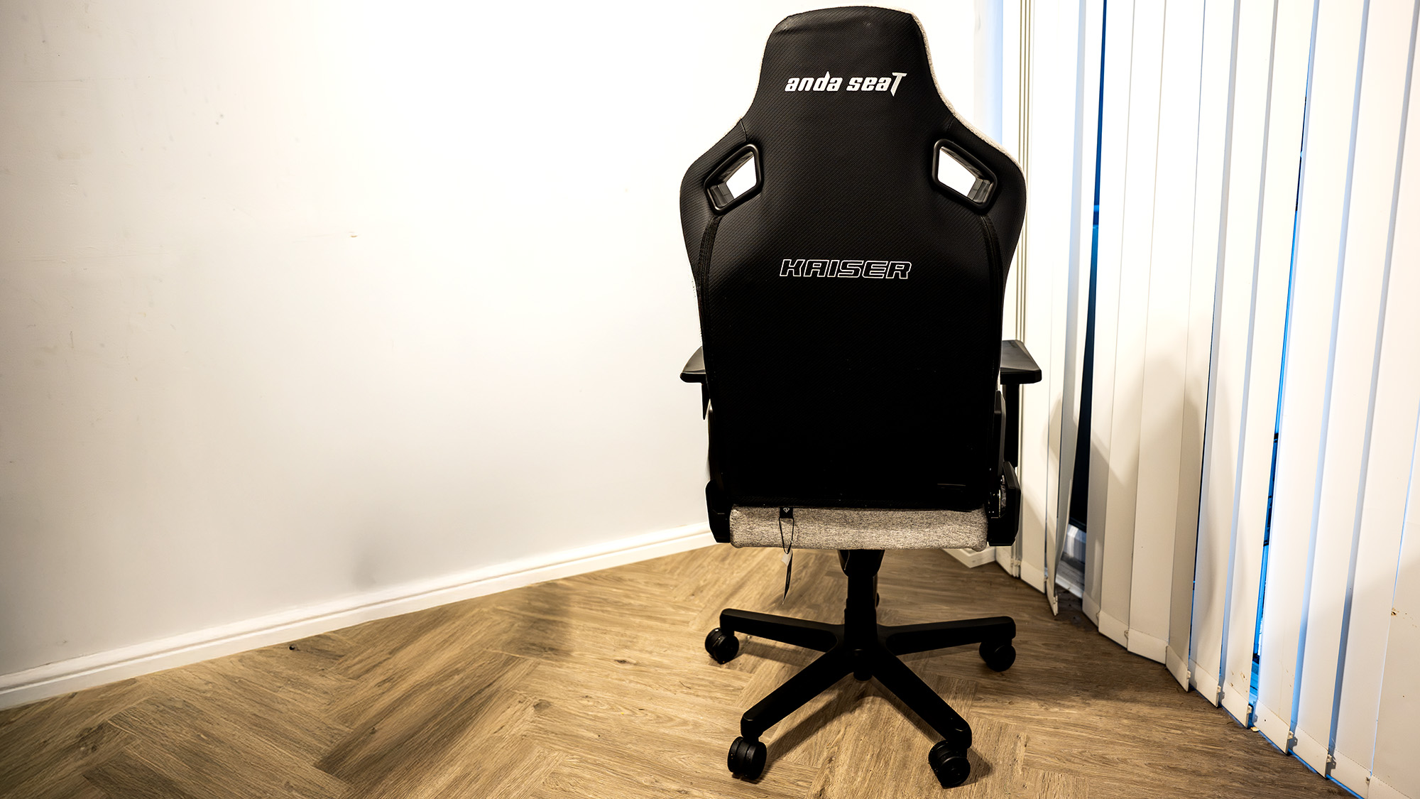 AndaSeat Kaiser 3E XL gaming chair