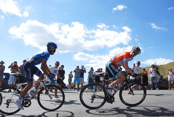 Leipheimer sets the pace as the top draws near