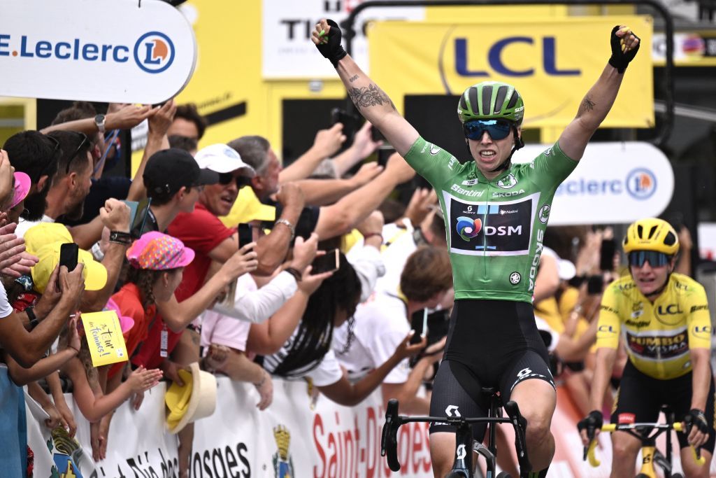 Team DSMs Dutch rider Lorena Wiebes followed by Team Jumbo Vismas Dutch rider Marianne Vos R celebrates as she cycles to the finish line to win the 5th stage of the new edition of the Womens Tour de France cycling race 1756 km between BarleDuc and SaintDiedesVosges eastern France on July 28 2022 Photo by Jeff PACHOUD AFP Photo by JEFF PACHOUDAFP via Getty Images