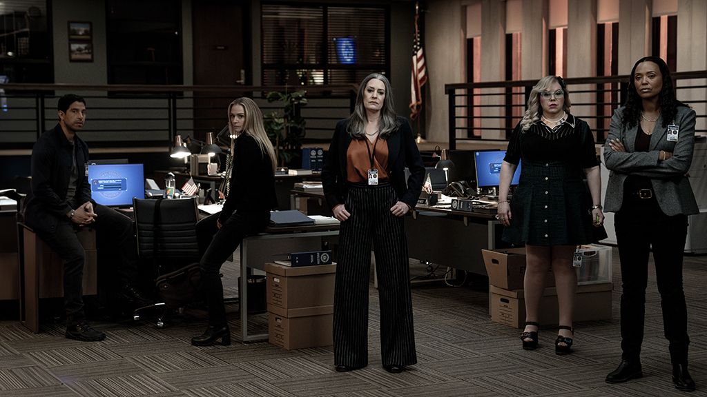 (From l.): Adam Rodriguez, A.J. Cook, Paget Brewster, Kirsten Vangsness and Aisha Tyler in ‘Criminal Minds: Evolution.’