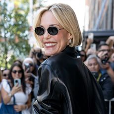 Leslie Bibb wears sunglasses