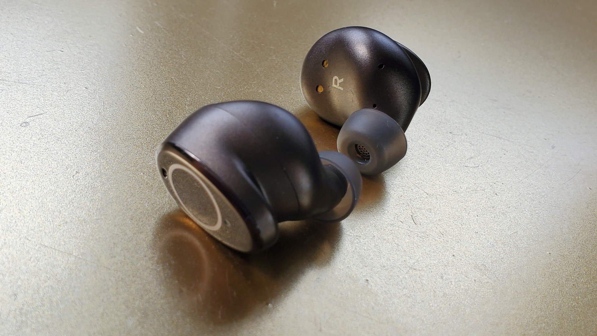 Creative wireless earbuds discount review