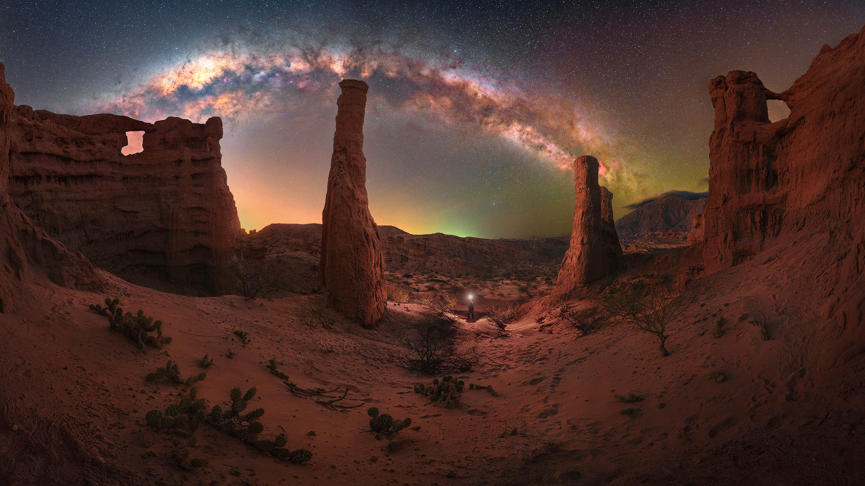 'Capture the Atlas' reveals Milky Way Photographer of…