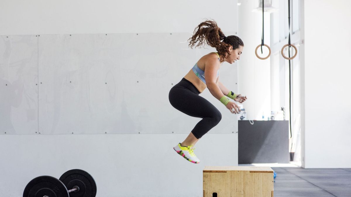 CrossFit for beginners: your guide, inc benefits & key terms | Marie ...