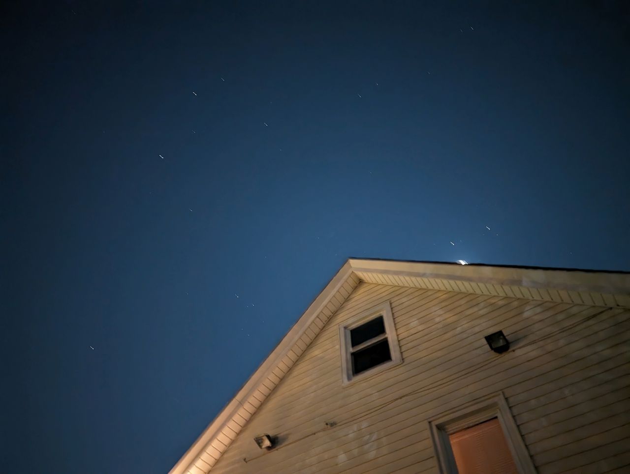 Google Pixel 8 Pro Low Light Sample.