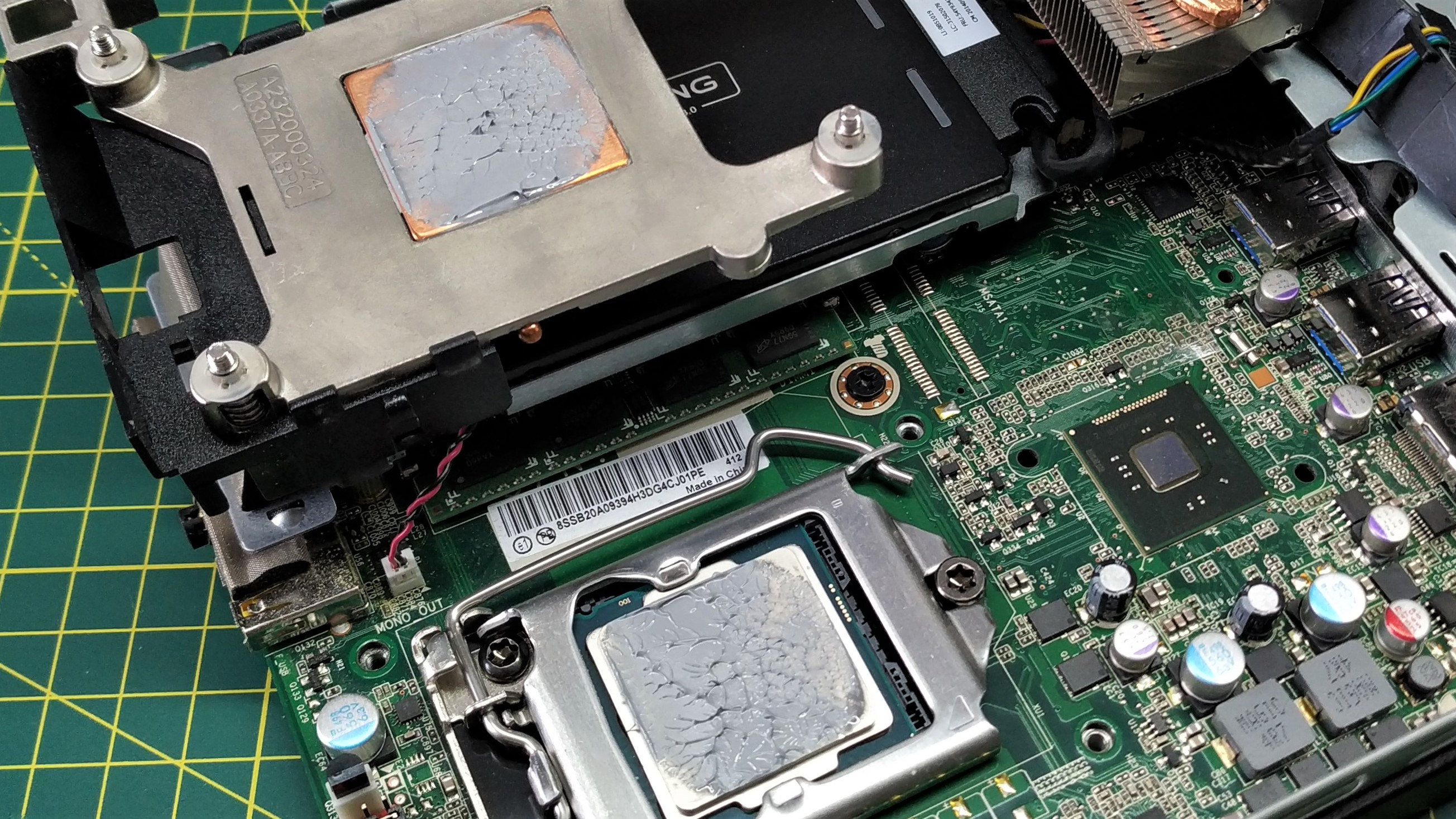 Removal of thermal paste