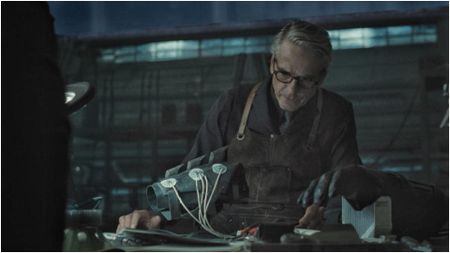 Jeremy Irons in Zack Snyder's Justice League