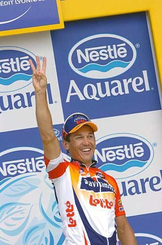 Robbie McEwen (Davitamon-Lotto) now has three