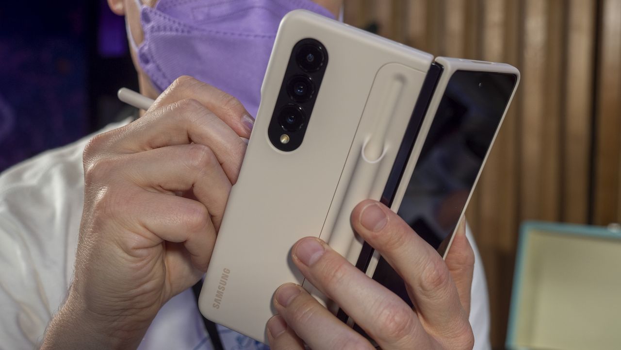 Samsung's new Note case for the Samsung Galaxy Z Fold 4