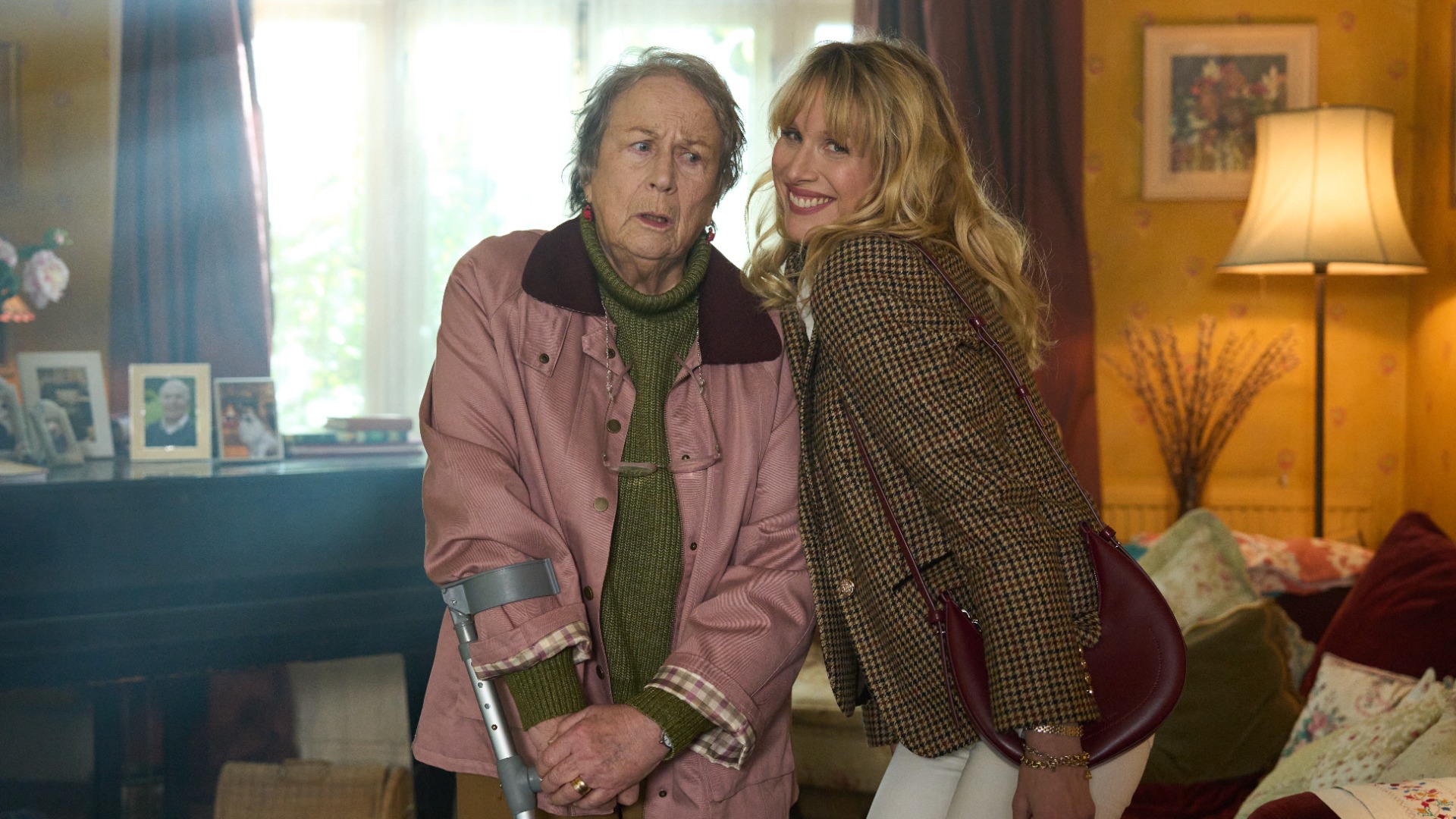 Elspeth (PAM FERRIS);Amanda (LUCY PUNCH) in Amandaland season 2