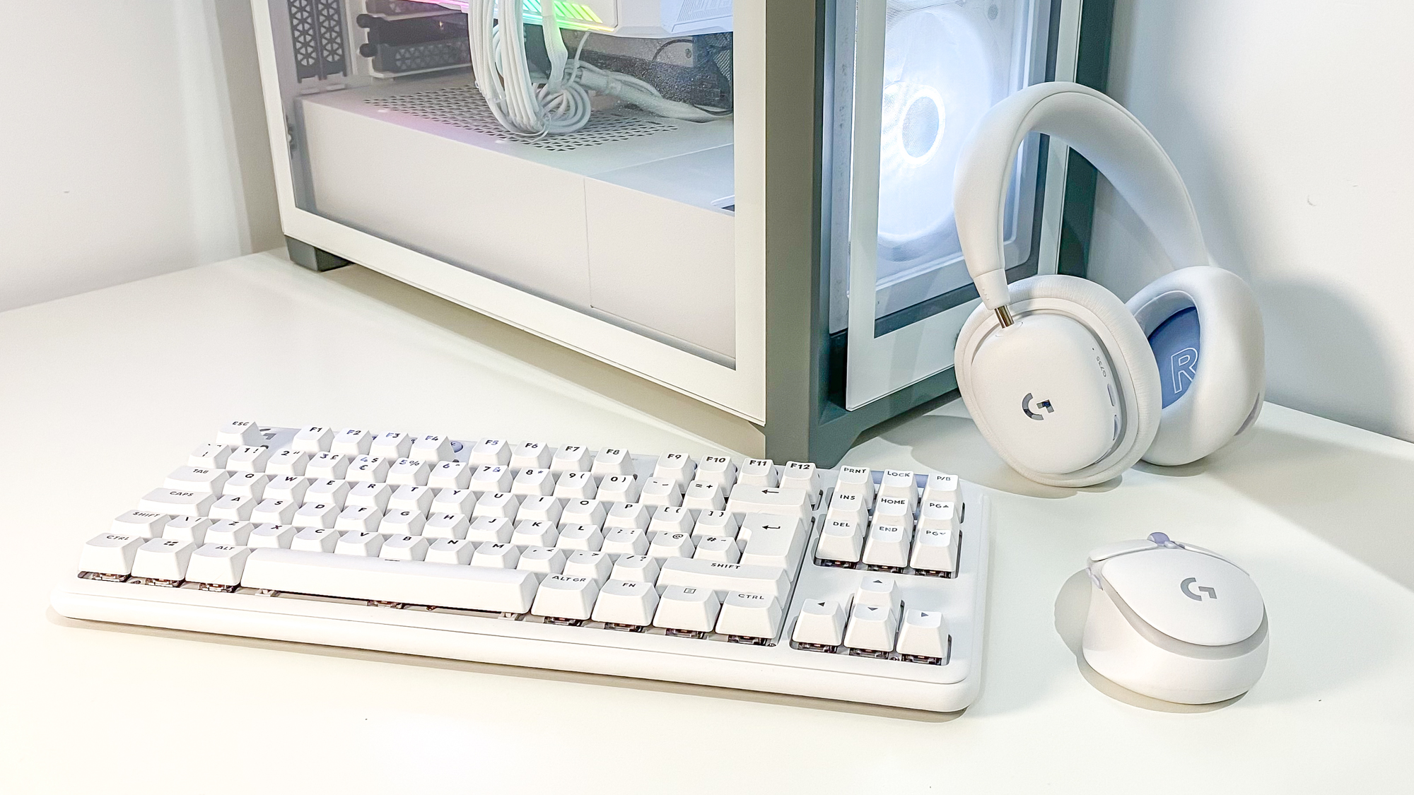 Logitech G735 on a white desk