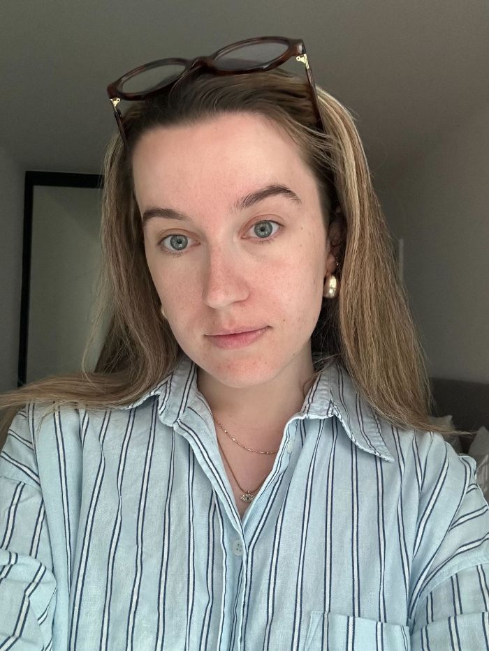Junior beauty editor Grace Lindsay testing the Merit The Uniform Tinted SPF 50