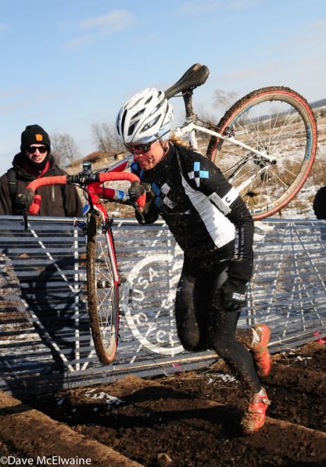 Katie Compton (Trek Cyclocross Collective) running the big set of stairs