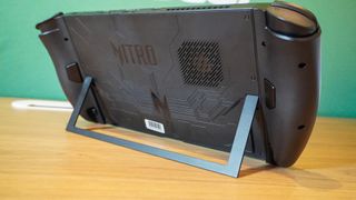 Acer Nitro Blaze 11