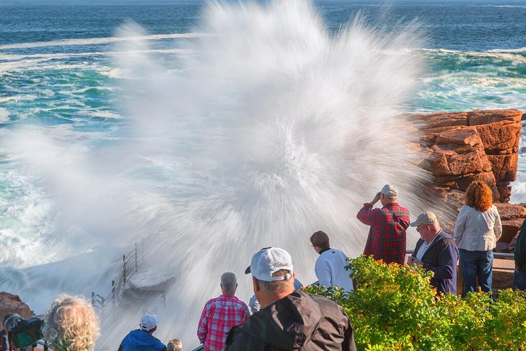 Thunder Hole wave at Acadia National Park
