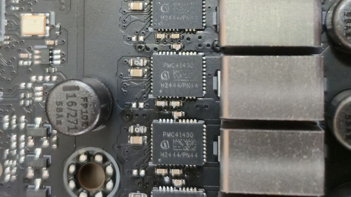 Asus ROG Crosshair 2006 - ICs
