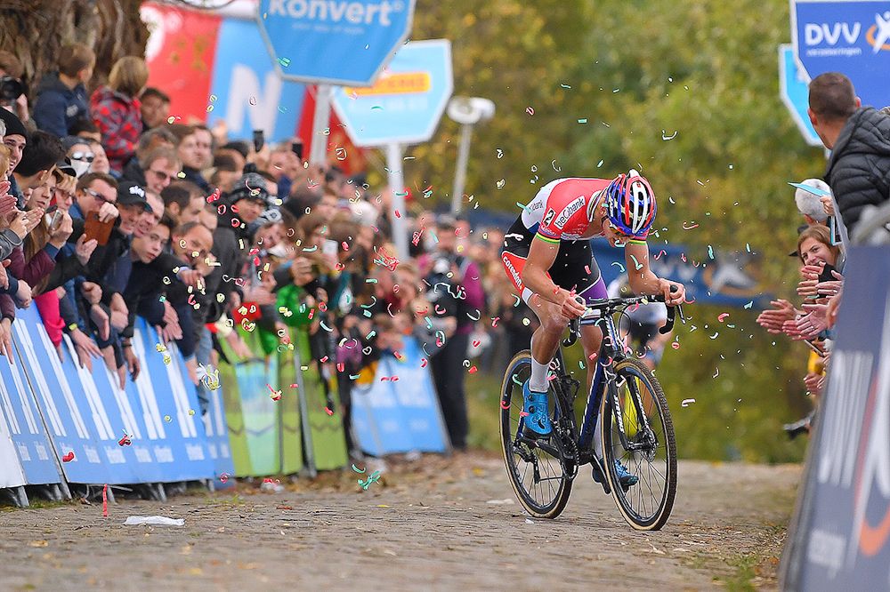 Mathieu van der Poel en route to winning Koppenbergcross