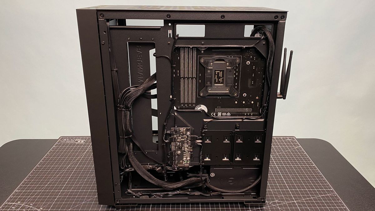 Maingear MG-1 Silver (Shroud Edition) Review: Strong Starter Rig | Tom ...