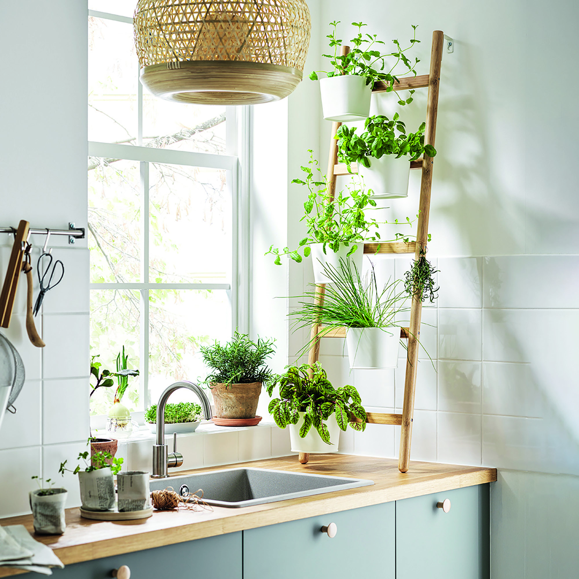 20 Genius Storage Ideas to Maximize Your Small Kitchen