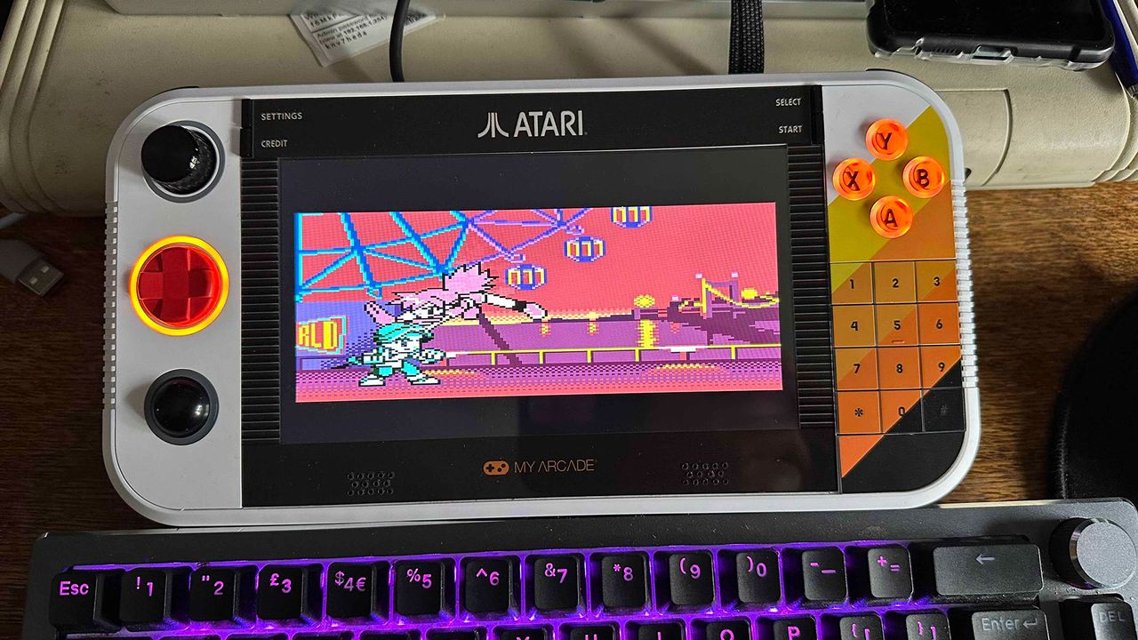 Atari Gamestation Go with games from SD card