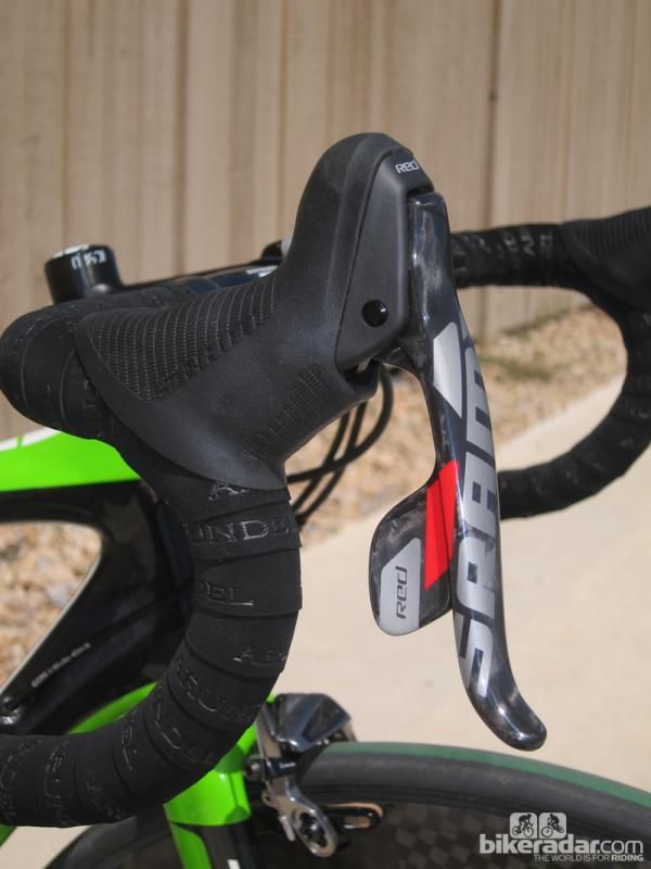The refined shape of SRAM's latest Red DoubleTap levers is less aggressive tapered than before and generally smaller in girth. There's also more room underneath for your fingers. In combination, the new form is easier to grab firmly and is generally more comfortable.