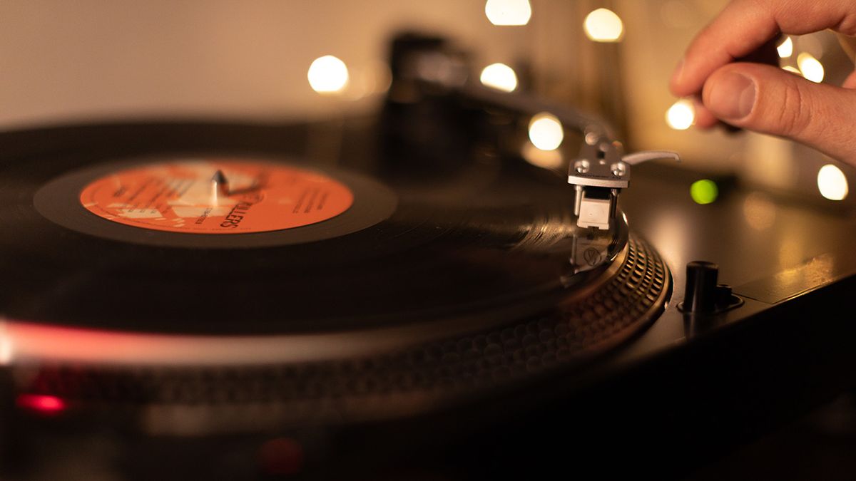 Directdrive vs beltdrive turntables What's the difference? Louder