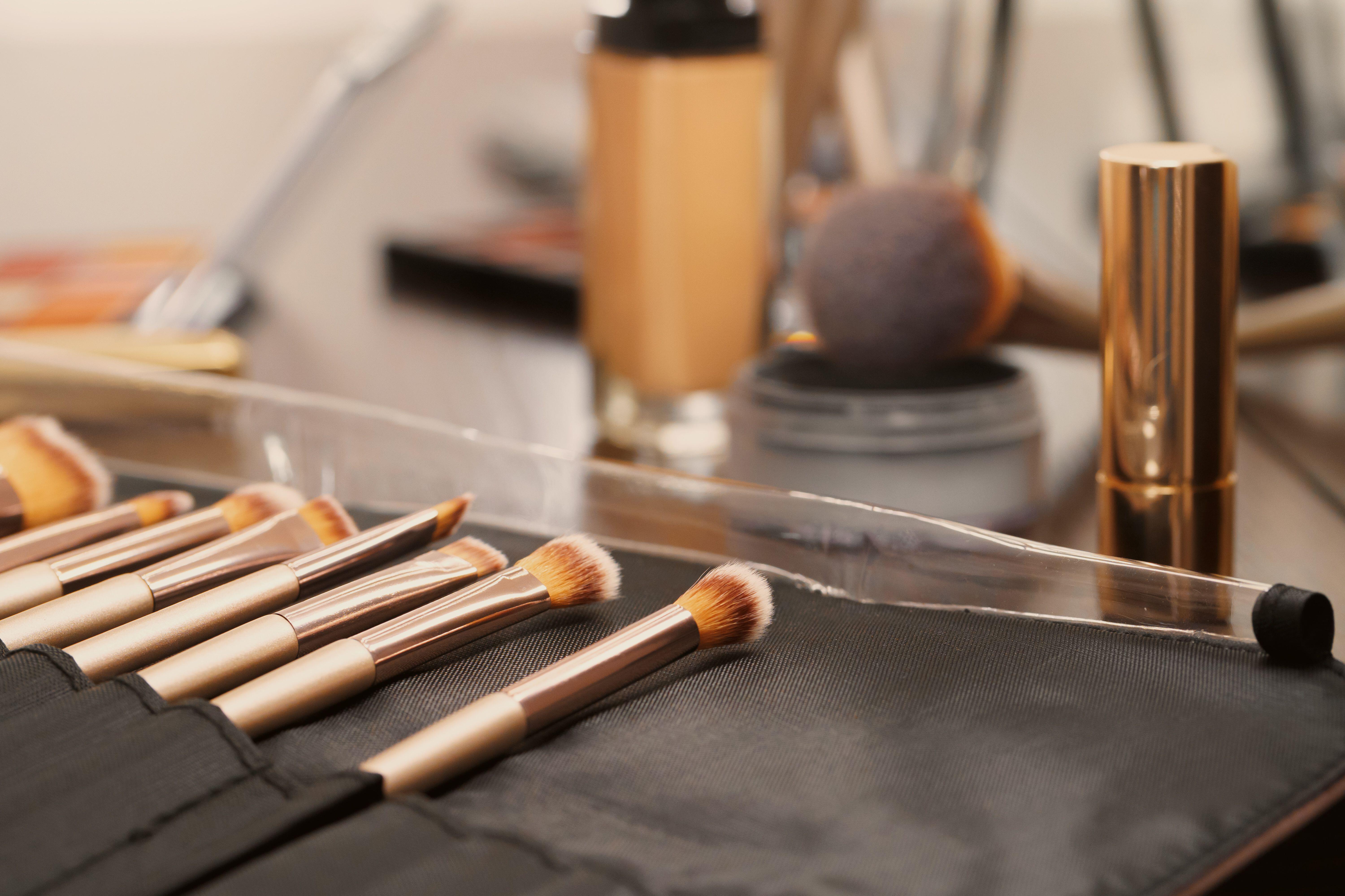 Organizing makeup: 10 ways to keep cosmetics in order