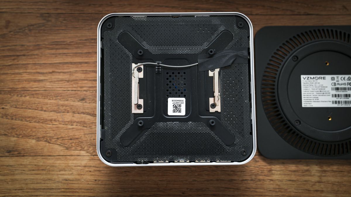 VZMORE AX9 Max AI Mini PC