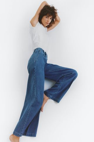 Z1975 Wide-Leg Mid-Rise Darted Jeans