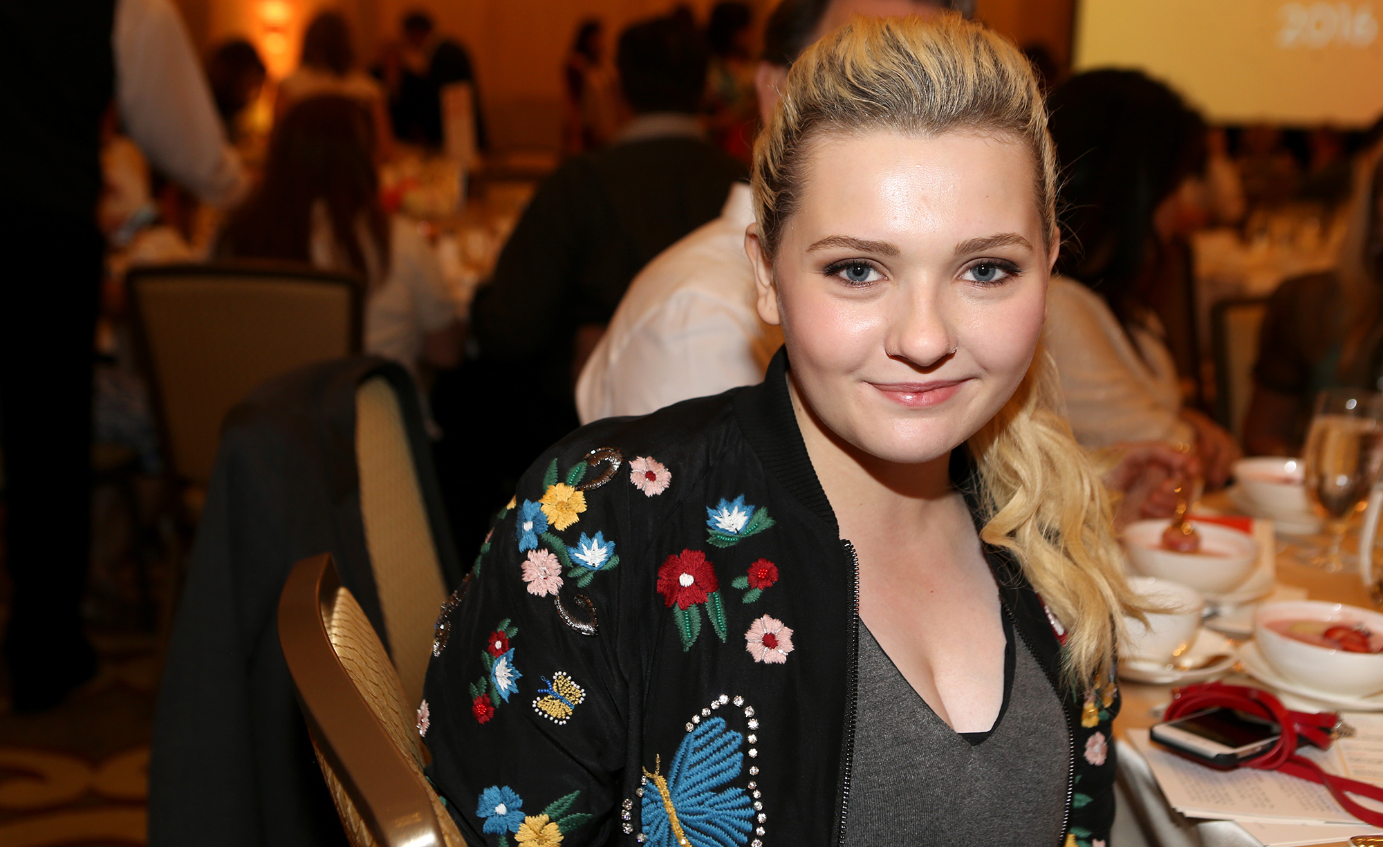 Abigail Breslin Responds To Only Reported Rape Counts Comment | Marie ...