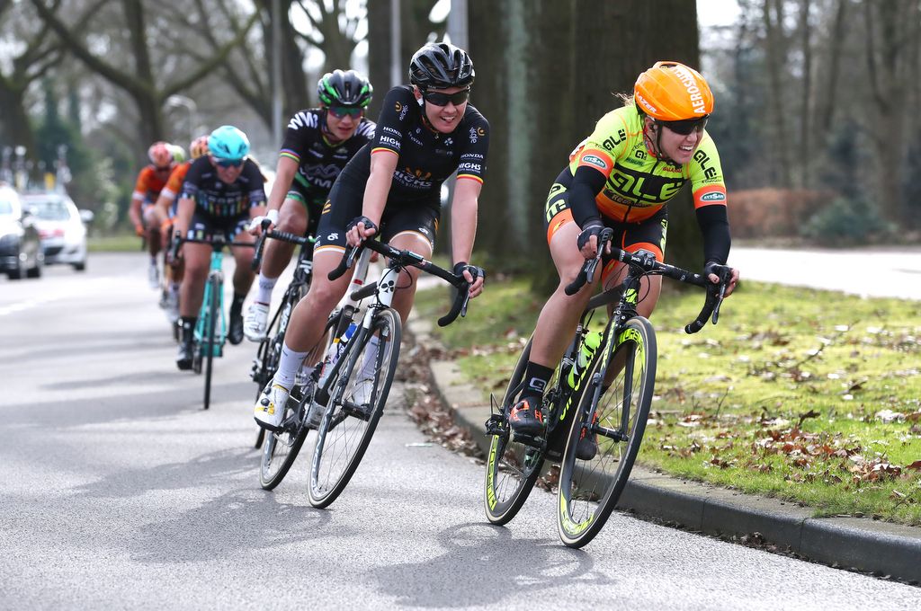 Chloe Hosking (Al&eacute; Cipollini) putting the hurt on