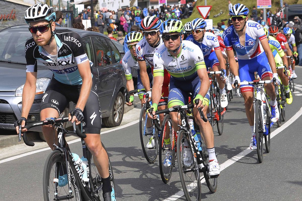 Julien Vermote (Etixx-Quick Step) and Simon Gerrans (Orica-GreenEdge)