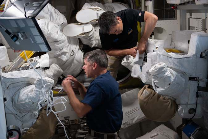 expedition 65