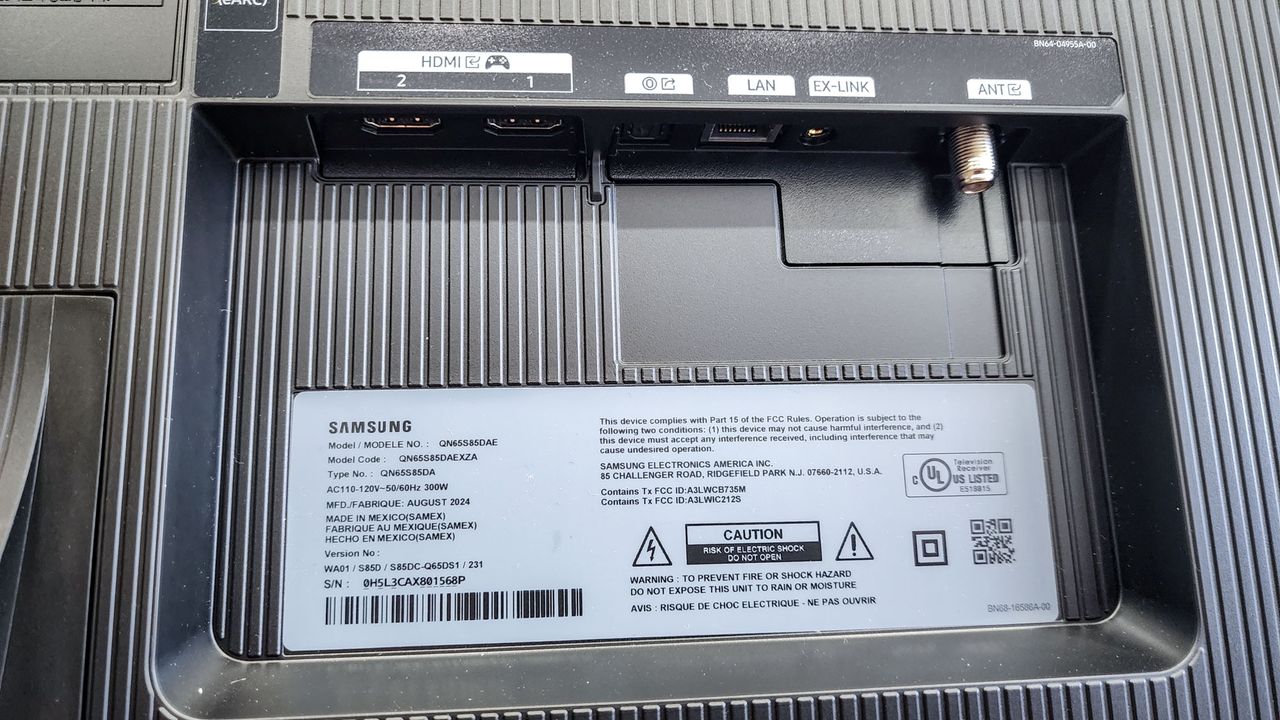 Samsung S85D OLED TV ports