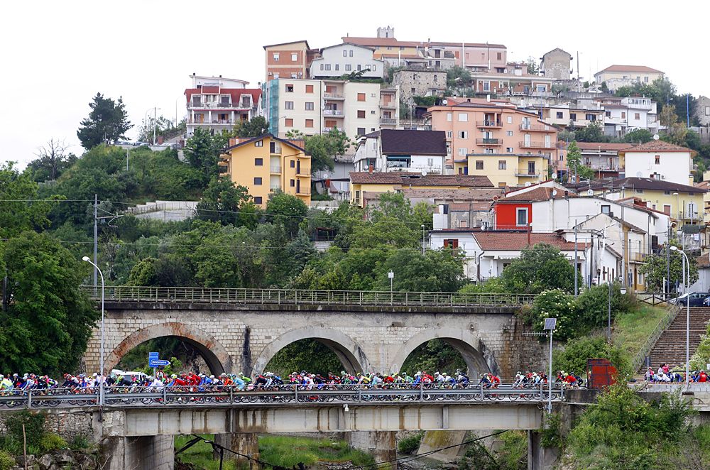 Italian scenery as they peloton races stage 6 at the Giro d'Italia
