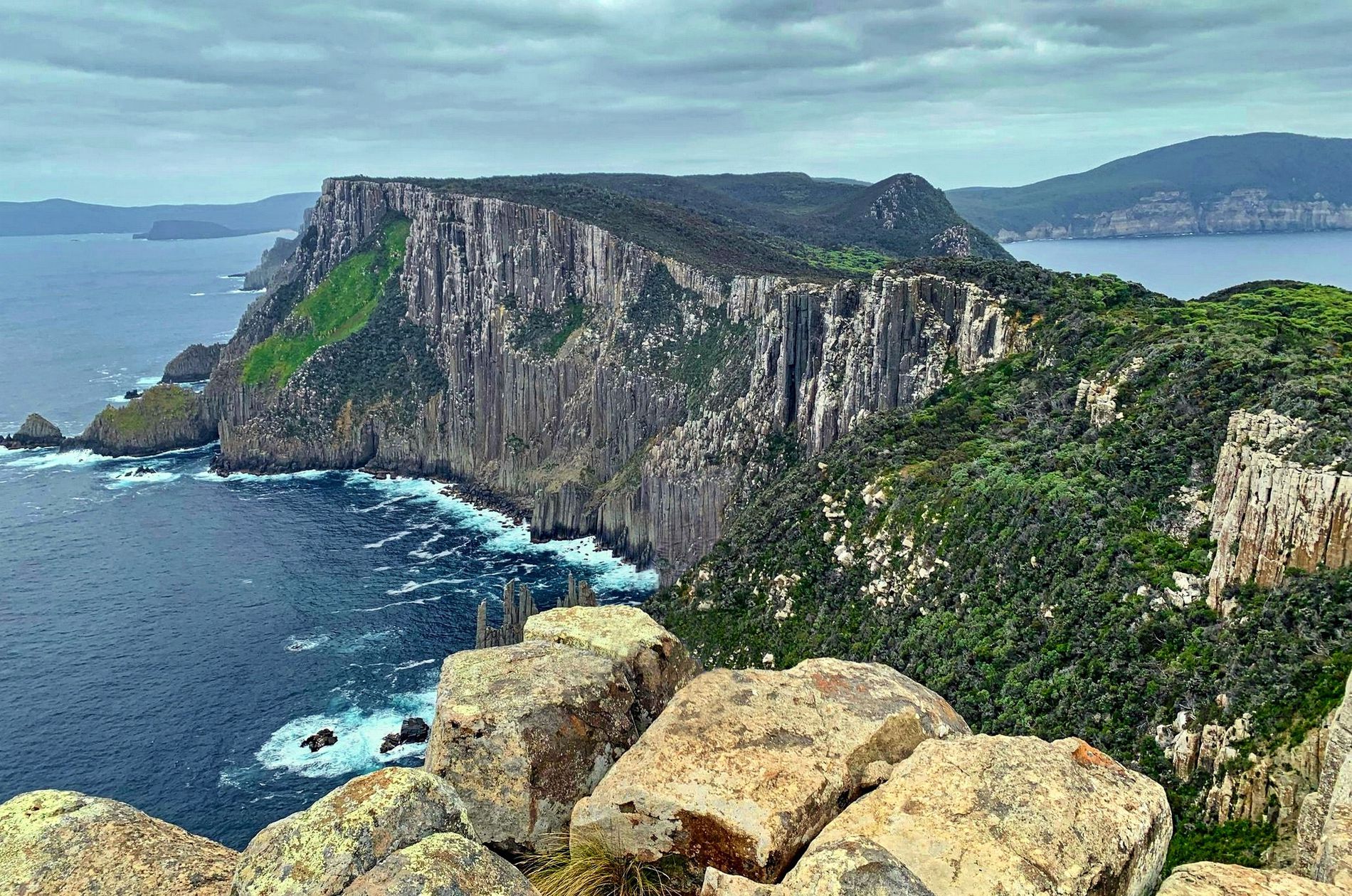 GuruShots - Travel Tales 2025