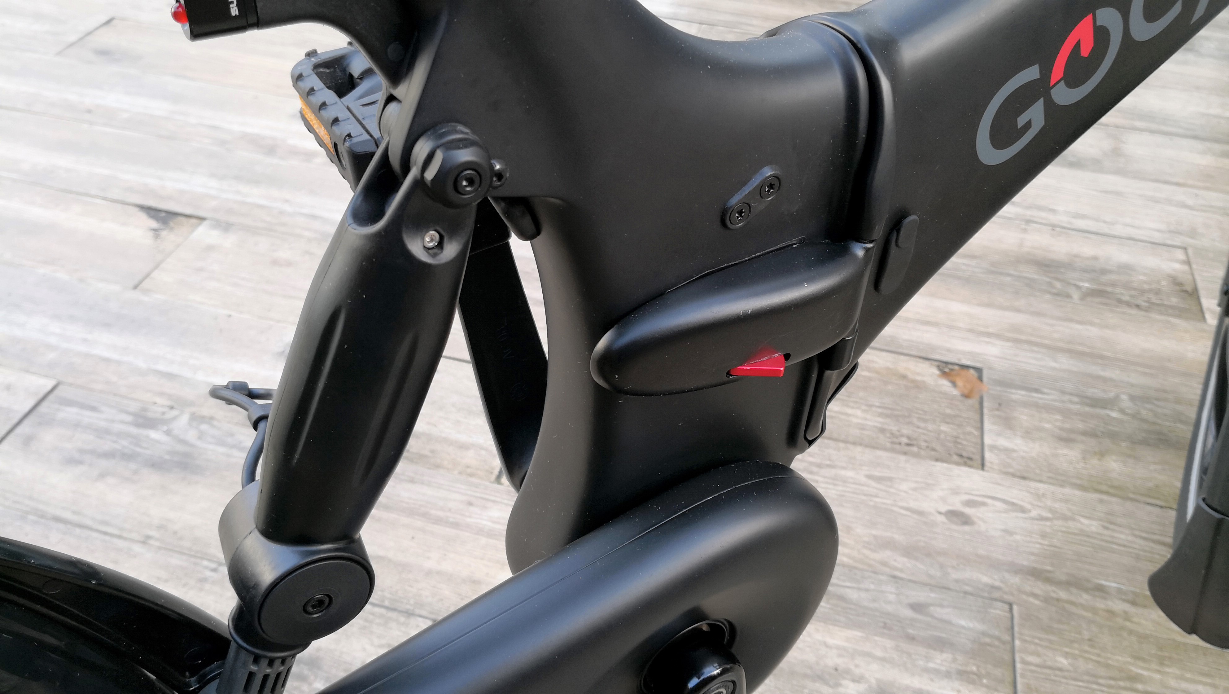 Close-up of GoCycle G4