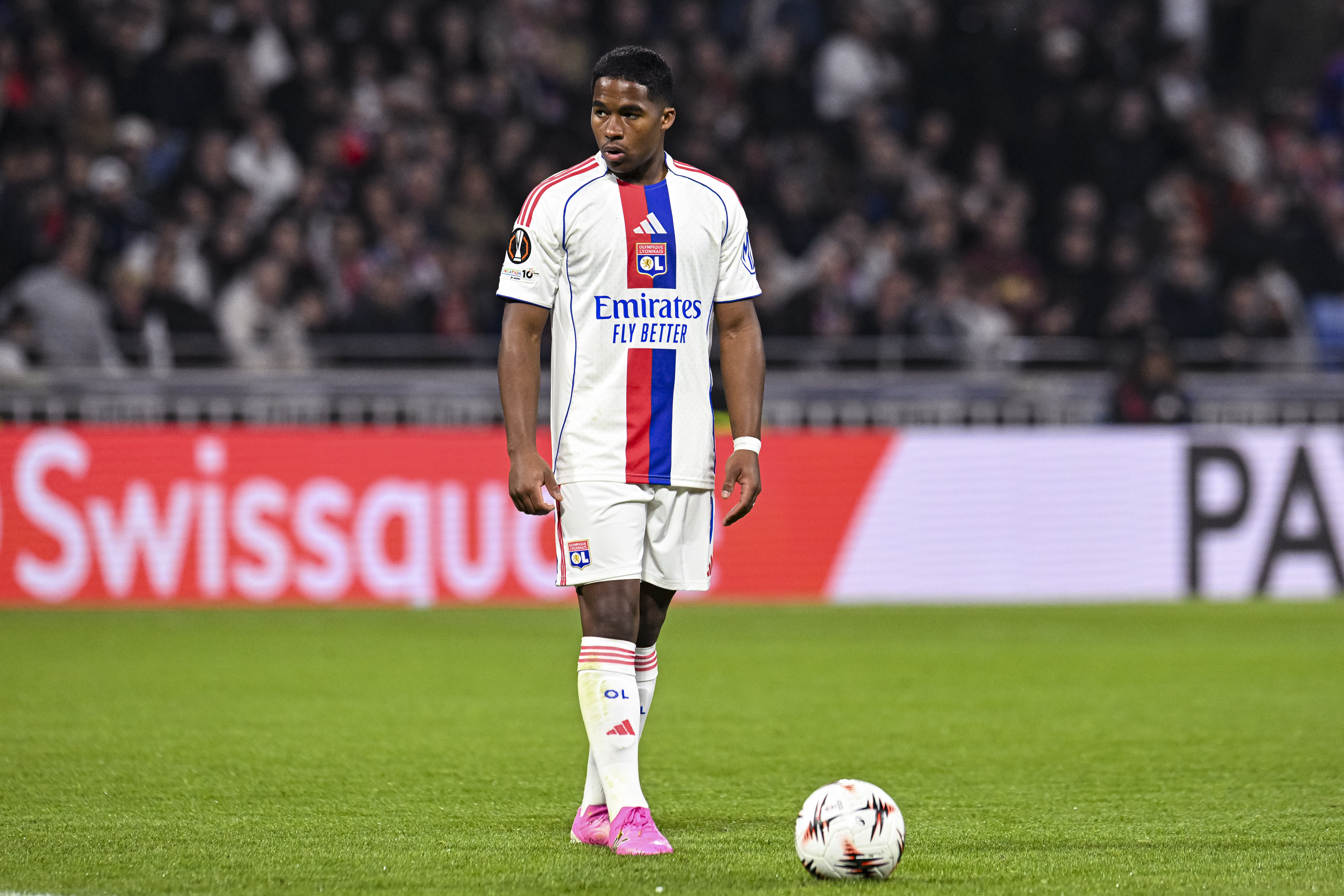 Endrick of Olympique Lyonnais gets ready to deliver a free kick during the UEFA Europa League 2025/26 Round of 16 match between Olympique Lyonnais and Real Club Celta at Parc Olympique Lyonnais