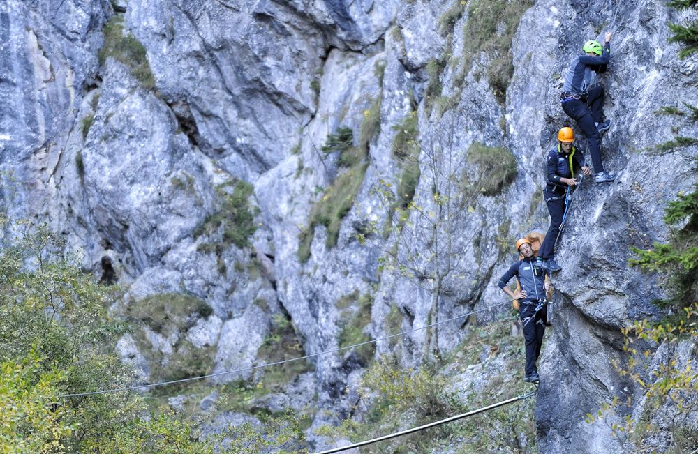 Climbing is about team work