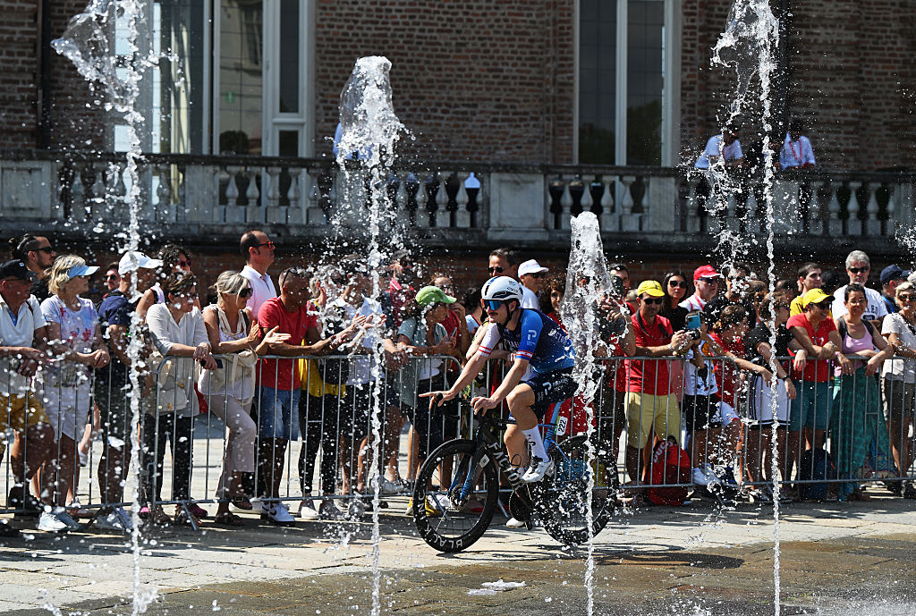 Vuelta a España stage 1 LIVE: Race gets underway in Turin with a chance for the sprinters on the opening day