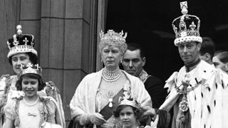 Queen Elizabeth, Princess Elizabeth, Queen Mary, Princess Margaret, and King George VI on the coronation day