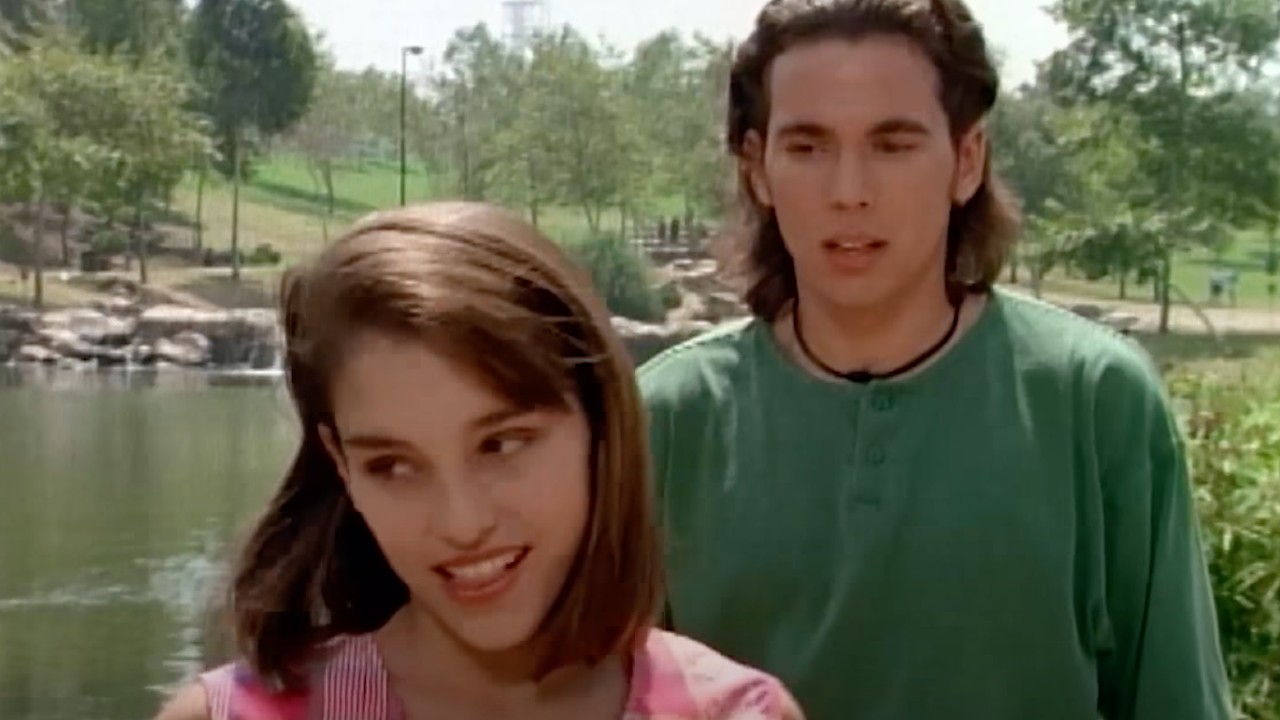 Amy Jo Johnson and Jason David Frank on Mighty Morphin Powers